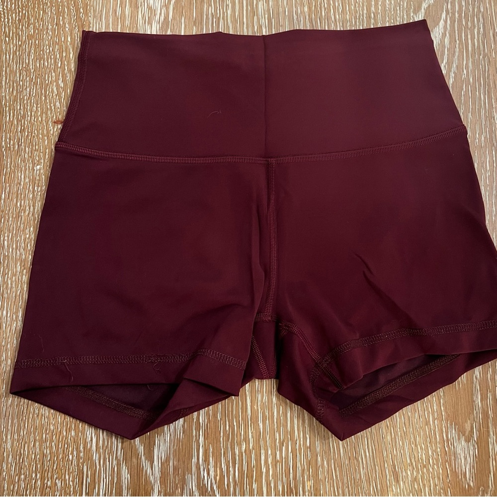 Lululemon shorts size 8